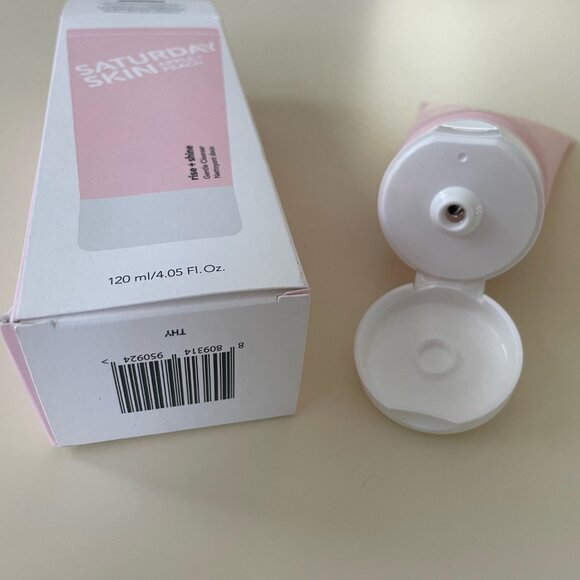 Saturday Skin Rise + Shine Gentle Cleanser Full Size 120ml Brand New in Box - Picture 3 of 8